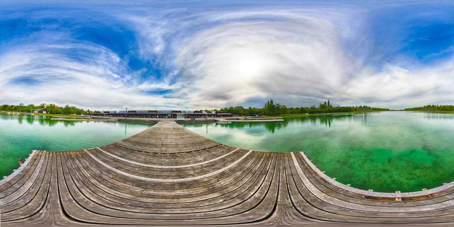 360 Grad Foto von einem See (de.depositphotos.com)