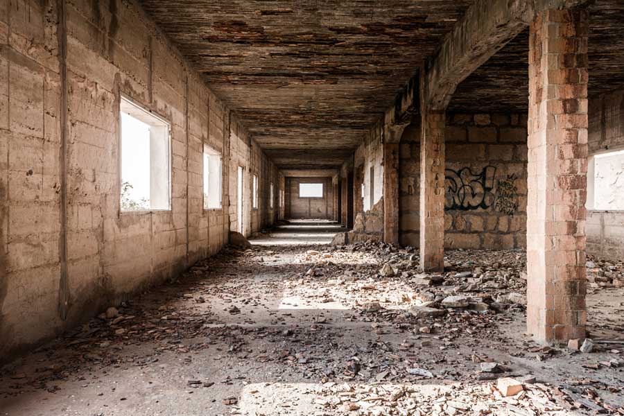 Urbex Fotografie - eine verlassene Industrieruine (de.depositphotos.com)