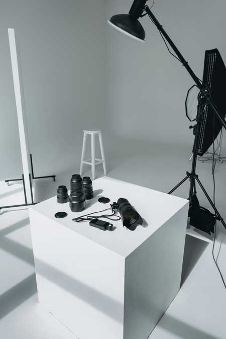 Produktfotografie und Objektfotografie im Fotostudio (de.depositphotos.com)